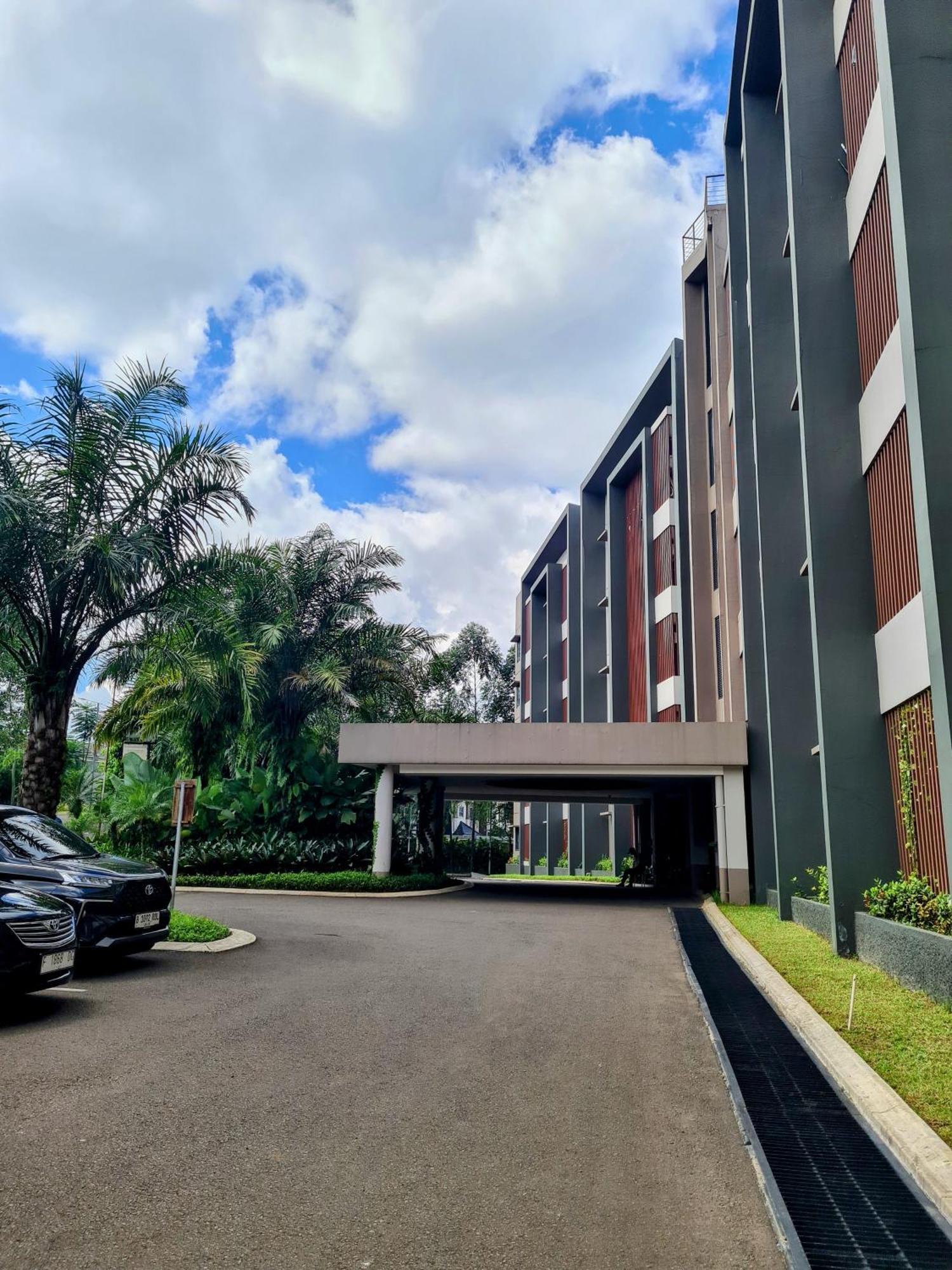 Nyaman, Akses Mudah Apartemen *